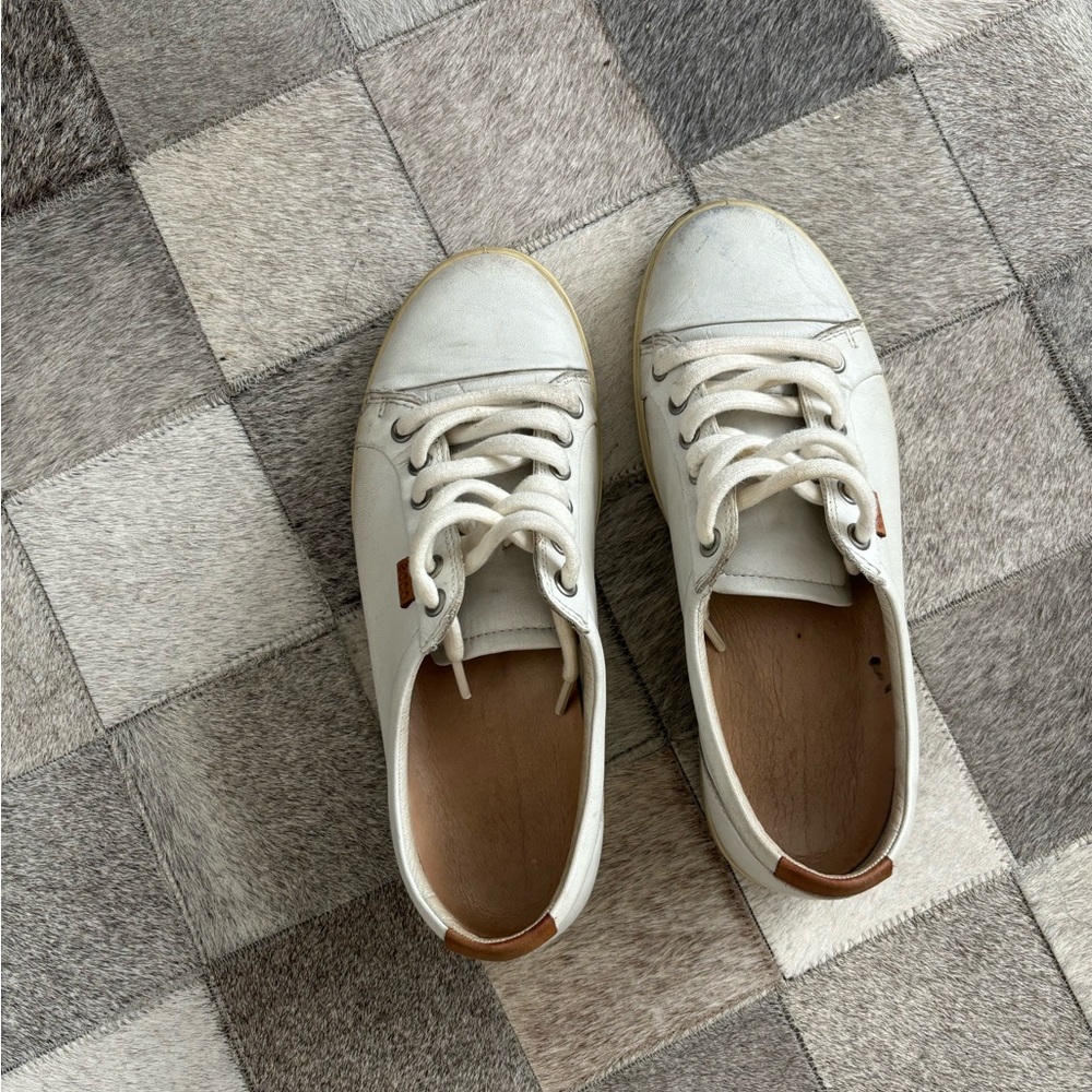 Ecco White Leather Sneakers size 39